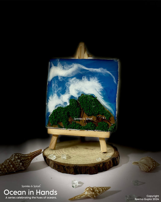 Mini Ocean Resin Art - Square 4-Inch with Stand